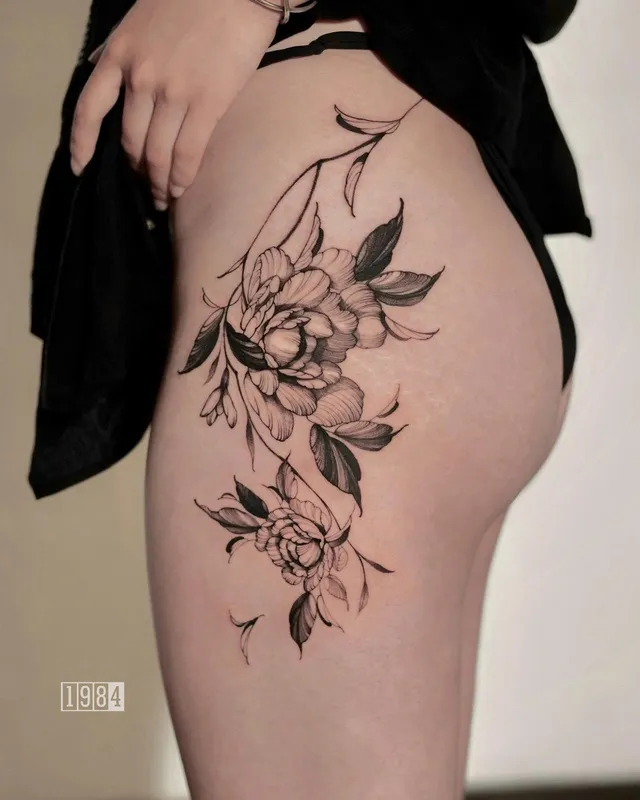 1984 studio - Blackwork - Flower - Shoulder