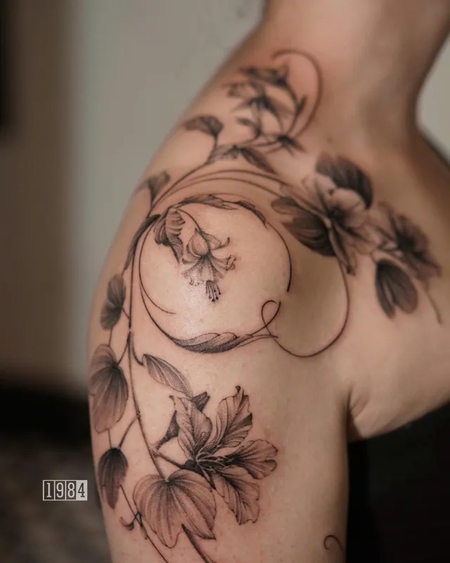 1984 studio - Blackwork - Leaf - Shoulder