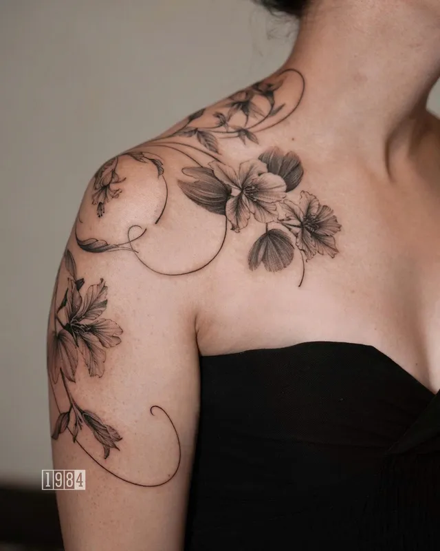 1984 studio - Blackwork - Leaf - Shoulder