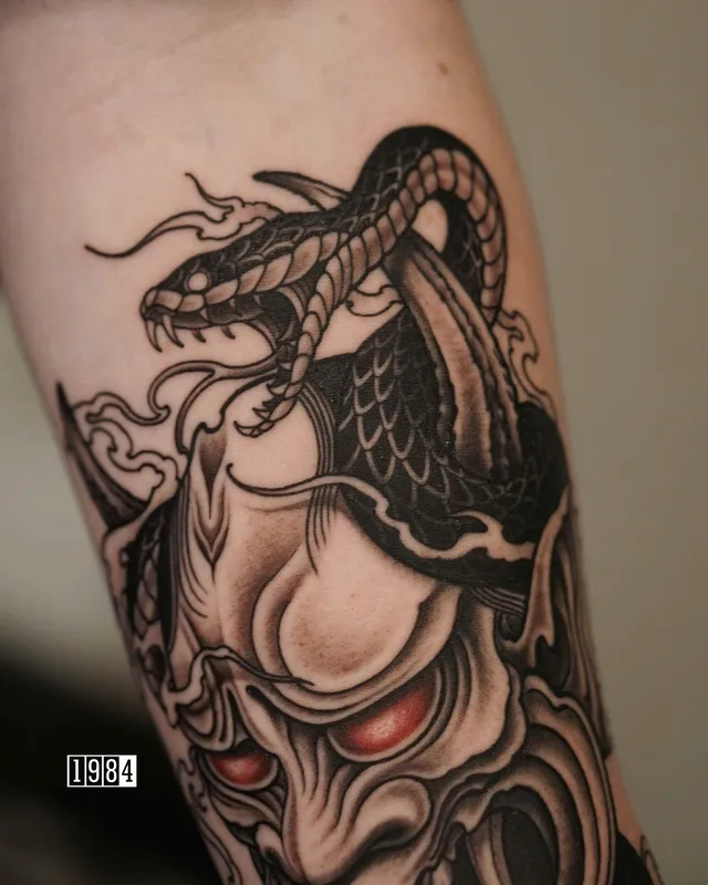 1984 studio - Blackwork - Hand