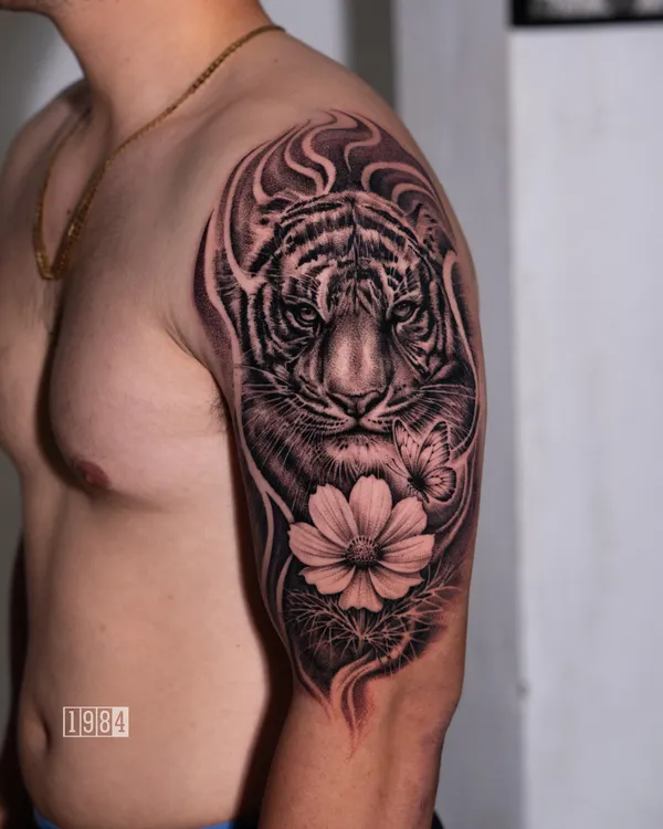 1984 studio - Realistic - Tiger - Triceps