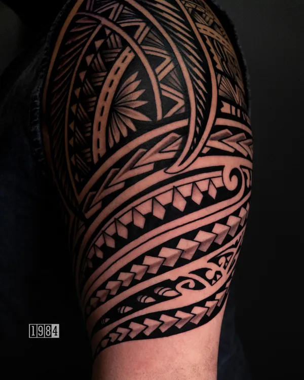 1984 Studio - Polynesian & Maori - Full Hand