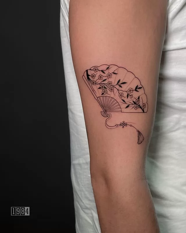 Blackwork - Fan - Arm (2)