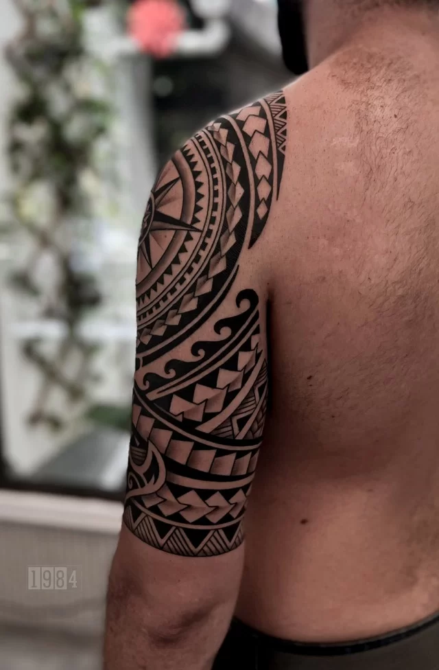 1984 Studio - Maori - Shoulde