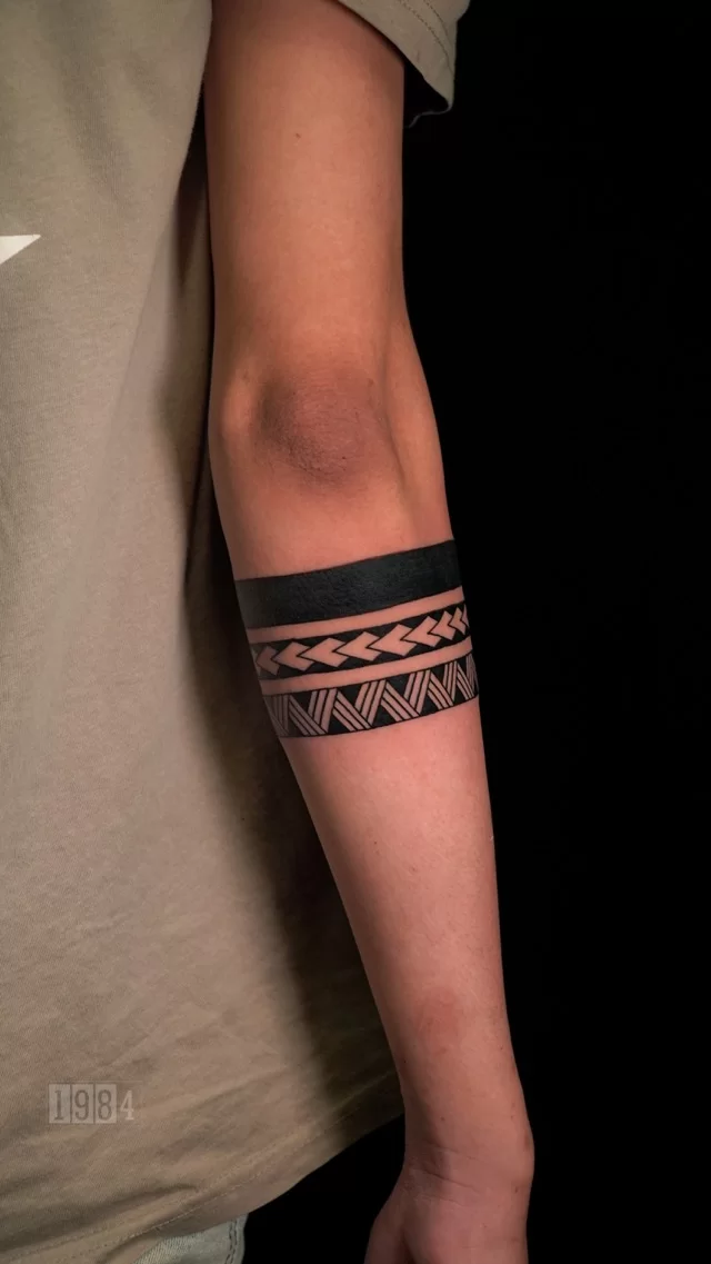 1984 Studio - Maori - Bend Arm