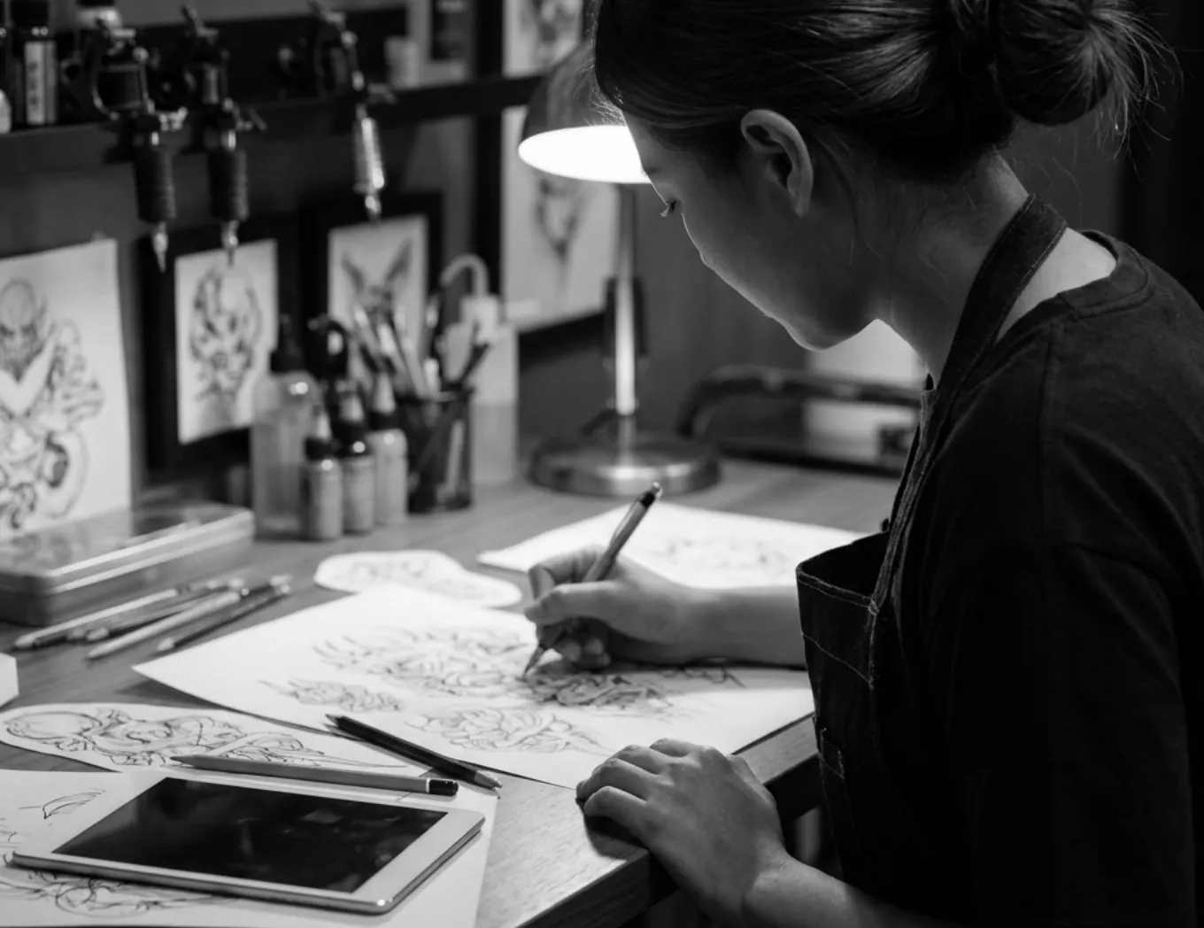 Tattoo artist