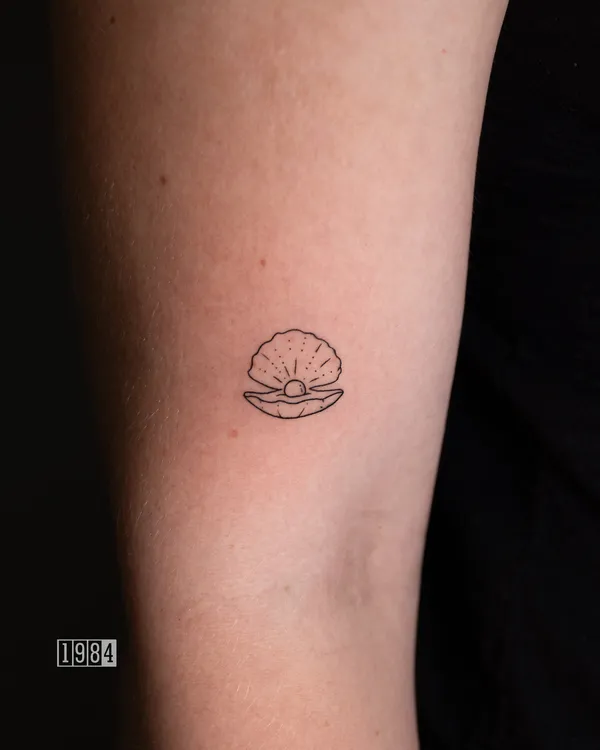 1984 Studio - Minimalistic - Biceps