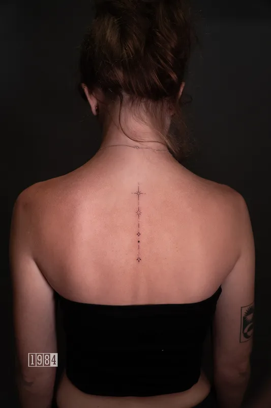 1984 Studio - Minimalistic - Star - Back