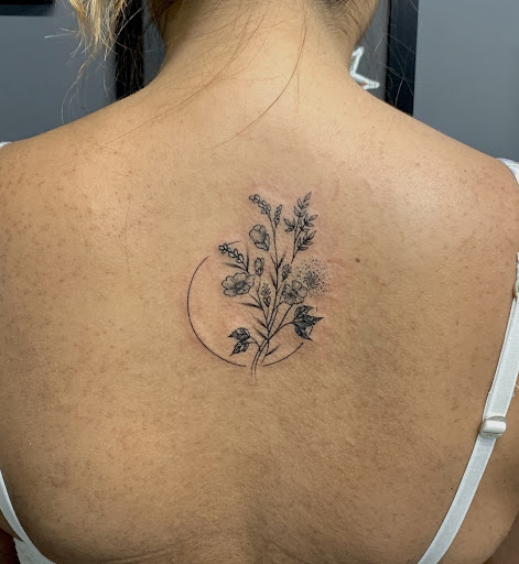 11 Best Back Flower Tattoo Ideas That Will Blow Your Mind  alexie