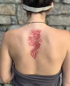 hình xăm trên lưng