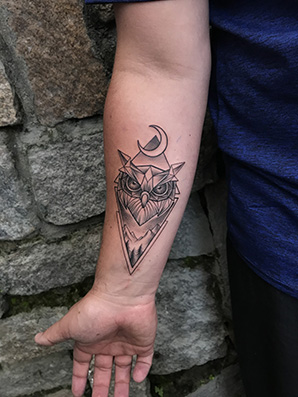 blackwork owl tattoo