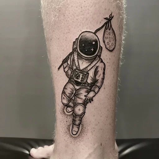 1984’s essensual guide of inking blackwork tattoo