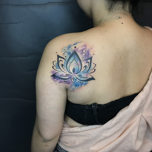 126 Bold & Beautiful Tattoos For Women On Back