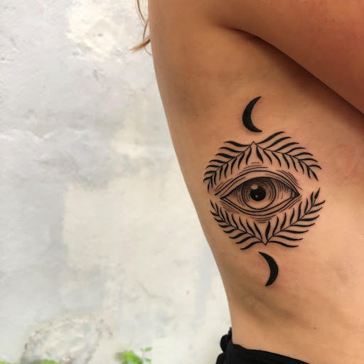 22 beautiful tattoos ideas: ribs edition