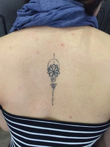 Beautiful mini lotus flower tattoo that you don’t want to miss