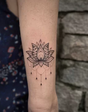Lotus flower tattoo meaning & where to get them