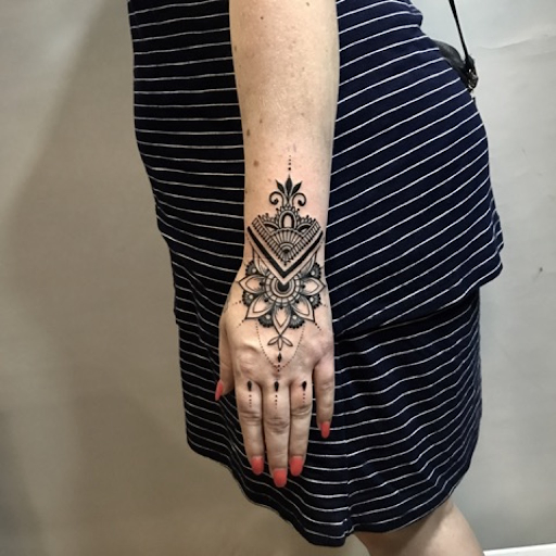 Amazon.com : Temporary Floral Tattoos Adults for Women Temporary Neck Long  Lasting Temp Realistic Fake Unique Tattoo Mandala Body flowers Sticker  Women Real Looking Fake Tatoos (geometry) : Beauty & Personal Care