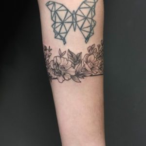 floral armband tattoo