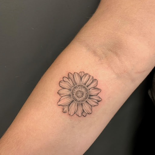 Tattoo uploaded by Circle Tattoo • Sunflower Tattoo done by Anvesh Gajengi  at Circle Tattoo • Tattoodo