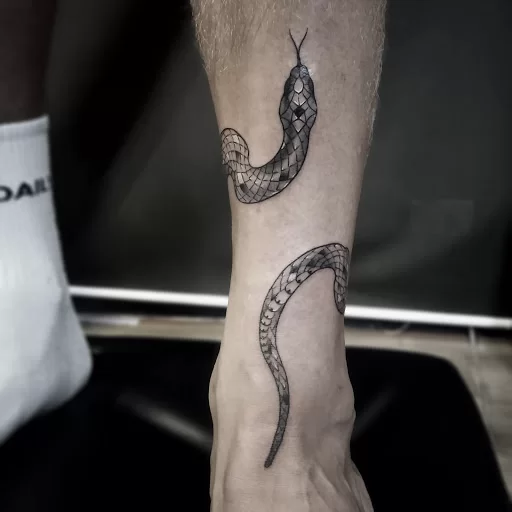 1984 Studio - Tattoo & Piercing