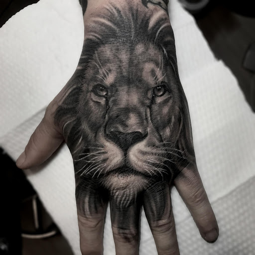 Tattoo Circle - Beautiful lion by @edipo_tattooist 🦁 . . #tattoo #tattoos  #tattoolife #ink #inked #liontattoo | Facebook