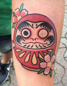 Daruma tattoos – the perfect tattoo for japanese art lovers