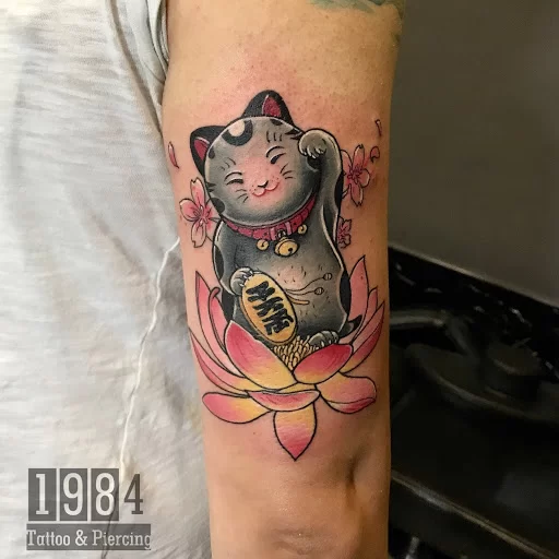 Gợi ý 10 hình xăm cánh tay ý nghĩa và cá tính cho giới trẻ