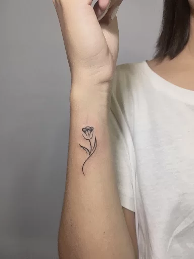 hình xăm hoa cỏ dai