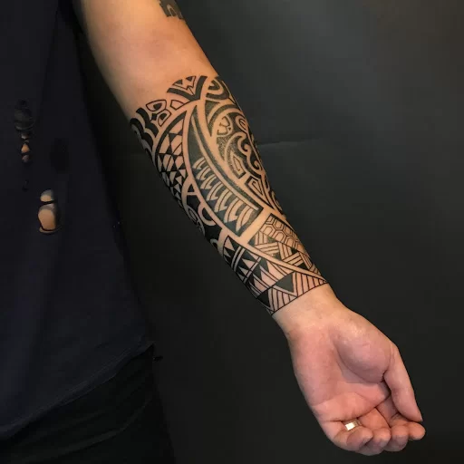 1984 Studio - Tattoo & Piercing