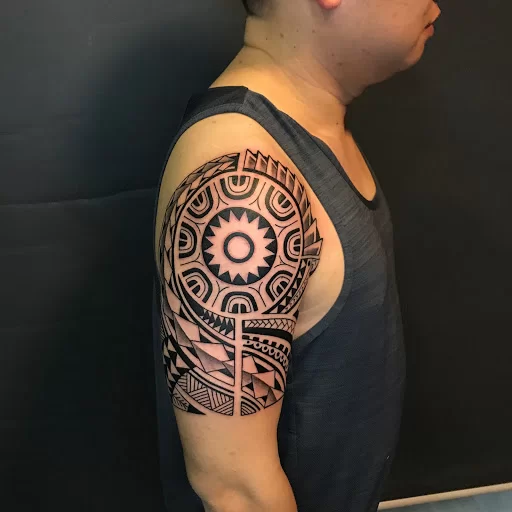 1984 Studio - Tattoo & Piercing