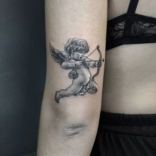 hình xăm thần tình yêu cupid