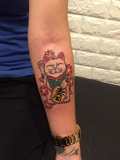 hình xăm mèo thần tài