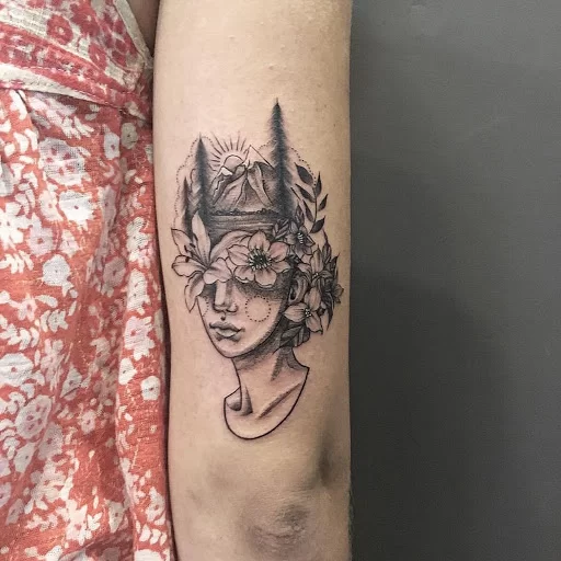 hình xăm ý nghĩa cho nữ với kiểu dáng độc đáo, sáng tạo