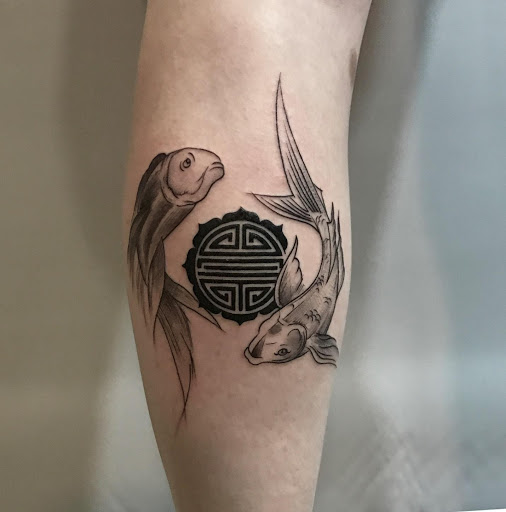 https://1984studio.vn/wp-content/uploads/2020/11/koi-fish-tattoo-the-myth-behind-every-design-3.jpg