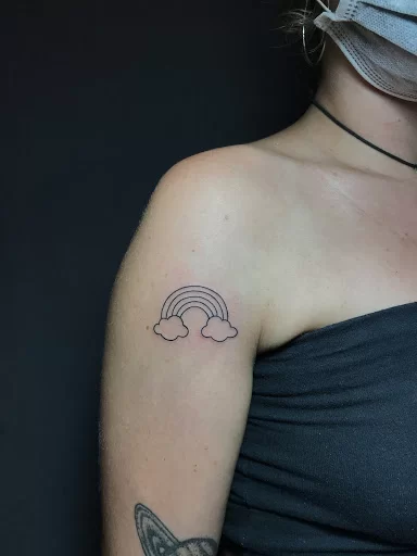 Cầu vòng thích hợp làm hình xăm nhỏ