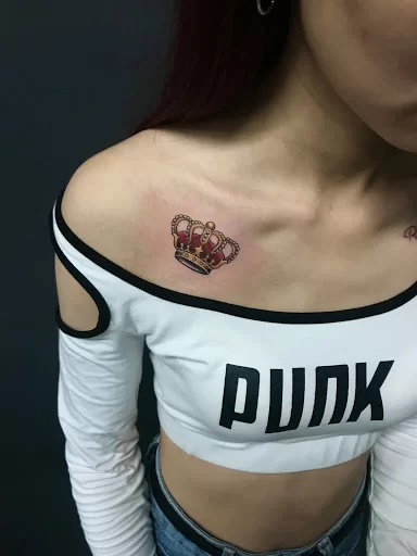 Vương miện - hình xăm mini chất năm 2021