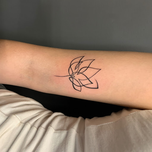 86 Minimalist Tattoo Ideas To Inspire Your Next Piece (2023) — minimalgoods